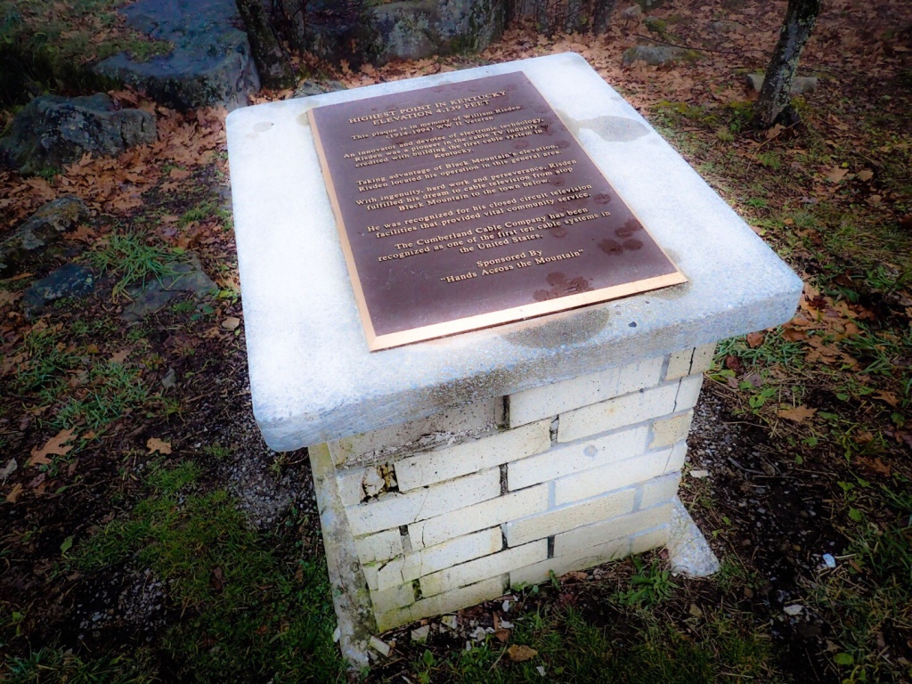 Black Mountain, Kentucky Monument