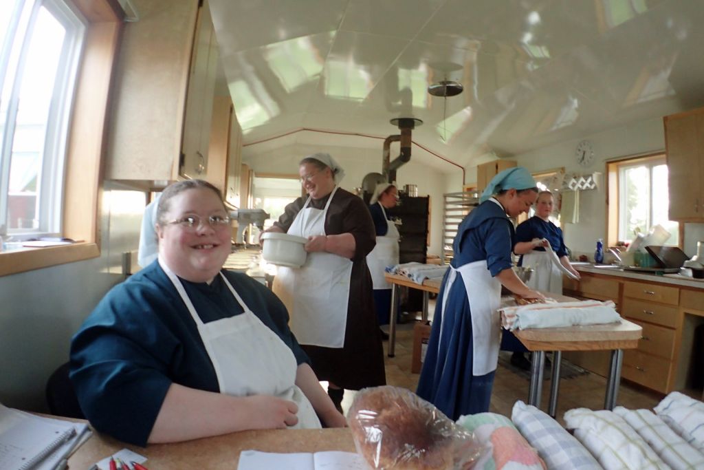A very busy Amish bakery