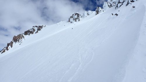 Distant climbers on the Hogsback Ridge